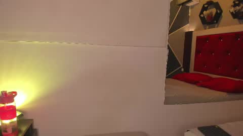 Snapshot of karoll014 chatting on 2, 7, 2026 Karol online show from 2, 7, 2026
