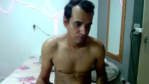 Tamires e Maicon online show from 6, 12, 2024