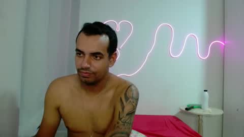 Tamires e Maicon online show from 25, 1, 2025
