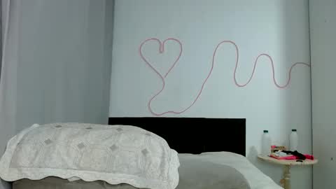 Snapshot of kasaltaradinho chatting on 26, 4, 2026 Tamires e Maicon online show from 26, 4, 2026