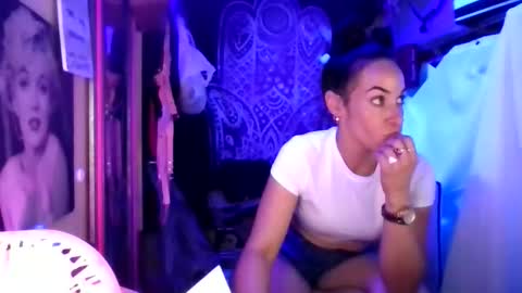 Snapshot of kash_kitty13 chatting on 6, 3, 2026 kash_kitty13 online show from 6, 3, 2026