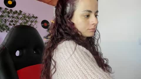 Snapshot of kassandra_james chatting on 17, 12, 2024 kassandra james online show from 17, 12, 2024