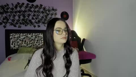 Snapshot of kassandra_james chatting on 4, 1, 2025 kassandra james online show from 4, 1, 2025