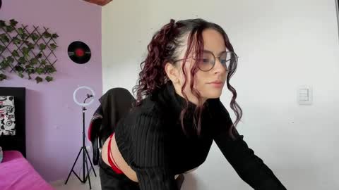 Snapshot of kassandra_james chatting on 13, 2, 2025 kassandra james online show from 13, 2, 2025