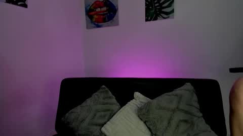 Snapshot of kassandra_james chatting on 9, 9, 2025 kassandra james online show from 9, 9, 2025
