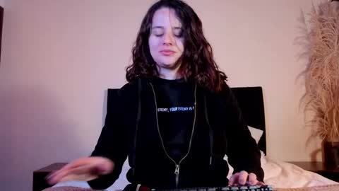 Snapshot of kassandra_james chatting on 19, 5, 2026 kassandra james online show from 19, 5, 2026
