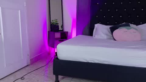 Snapshot of kataaleya__12 chatting on 29, 10, 2025 kataaleya__12 online show from 29, 10, 2025