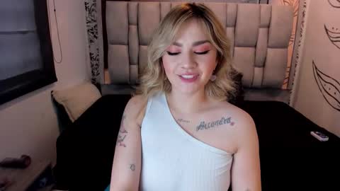 K A T A  H O O T online show from 12, 11, 2025