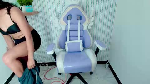 Snapshot of kataleya_018 chatting on 12, 9, 2025 kataleya online show from 12, 9, 2025