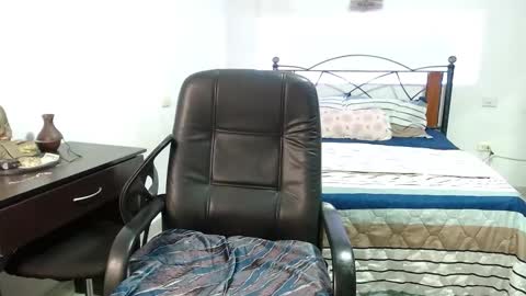 Snapshot of kataleya_skovar chatting on 9, 1, 2025 danna online show from 9, 1, 2025