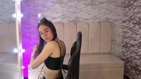 kataleya_t online show from 7, 10, 2025