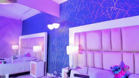 Kiara  online show from 11, 4, 2026