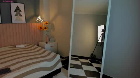 Kataleya online show from 20, 12, 2025