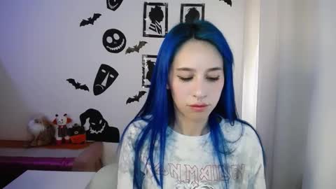 Snapshot of katara_a chatting on 22, 10, 2025 Maca online show from 22, 10, 2025