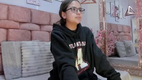 Kate Froz online show from 4, 10, 2025