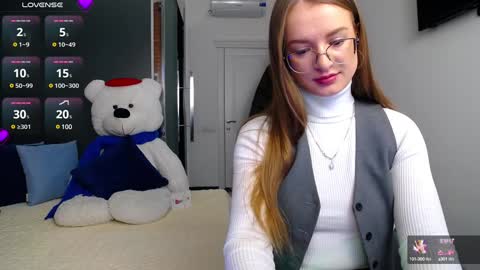 Snapshot of kate_jonson chatting on 5, 12, 2024 .Be kind and gentle with me and I will do my best for you.   online show from 5, 12, 2024