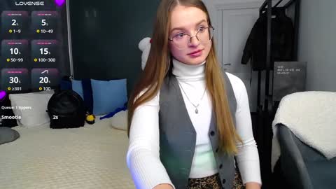 Snapshot of kate_jonson chatting on 5, 12, 2024 .Be kind and gentle with me and I will do my best for you.   online show from 5, 12, 2024
