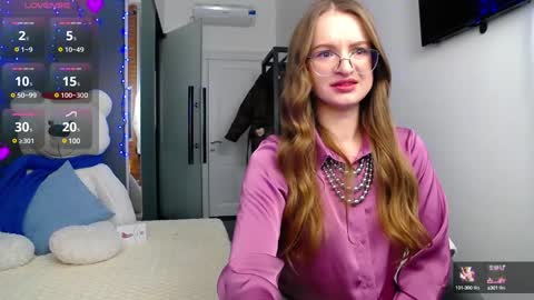 Snapshot of kate_jonson chatting on 9, 12, 2024 .Be kind and gentle with me and I will do my best for you.   online show from 9, 12, 2024