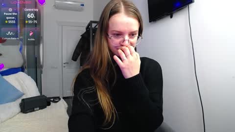 Snapshot of kate_jonson chatting on 12, 12, 2024 .Be kind and gentle with me and I will do my best for you.   online show from 12, 12, 2024