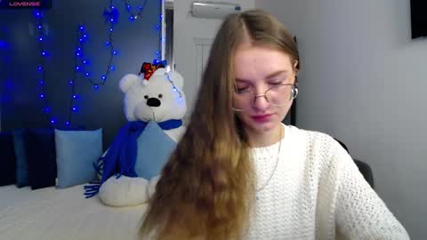 Snapshot of kate_jonson chatting on 18, 12, 2024 .Be kind and gentle with me and I will do my best for you.   online show from 18, 12, 2024