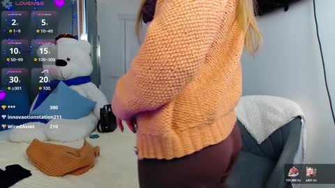 Snapshot of kate_jonson chatting on 29, 12, 2024 .Be kind and gentle with me and I will do my best for you.   online show from 29, 12, 2024