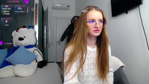 Snapshot of kate_jonson chatting on 3, 1, 2025 .Be kind and gentle with me and I will do my best for you.   online show from 3, 1, 2025