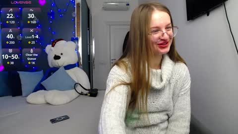 Snapshot of kate_jonson chatting on 5, 1, 2025 .Be kind and gentle with me and I will do my best for you.   online show from 5, 1, 2025
