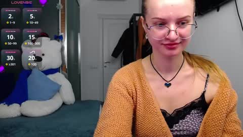 Snapshot of kate_jonson chatting on 10, 1, 2025 .Be kind and gentle with me and I will do my best for you.   online show from 10, 1, 2025