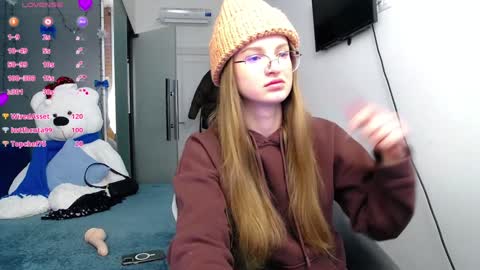 Snapshot of kate_jonson chatting on 14, 1, 2025 .Be kind and gentle with me and I will do my best for you.   online show from 14, 1, 2025
