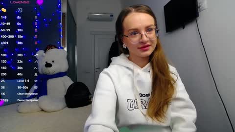Snapshot of kate_jonson chatting on 21, 1, 2025 .Be kind and gentle with me and I will do my best for you.   online show from 21, 1, 2025