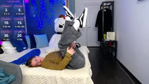 Snapshot of kate_jonson chatting on 22, 1, 2025 .Be kind and gentle with me and I will do my best for you.   online show from 22, 1, 2025