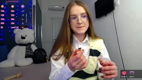 Snapshot of kate_jonson chatting on 3, 3, 2025 .Be kind and gentle with me and I will do my best for you.   online show from 3, 3, 2025