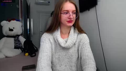 Snapshot of kate_jonson chatting on 5, 3, 2025 .Be kind and gentle with me and I will do my best for you.   online show from 5, 3, 2025