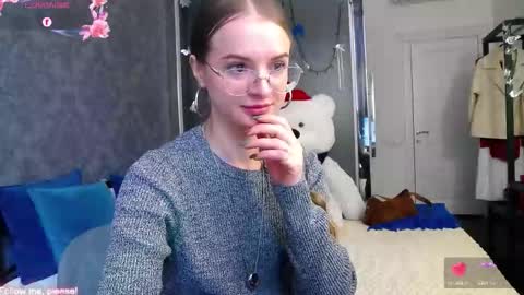 Snapshot of kate_jonson chatting on 29, 9, 2025 .Be kind and gentle with me and I will do my best for you.   online show from 29, 9, 2025