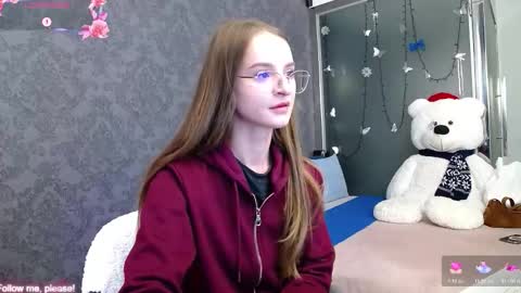 Snapshot of kate_jonson chatting on 27, 10, 2025 .Be kind and gentle with me and I will do my best for you.   online show from 27, 10, 2025