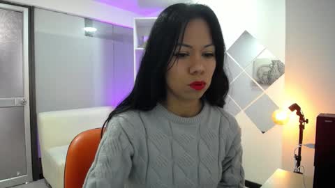 Snapshot of kate_owenns chatting on 8, 3, 2025 Kate  online show from 8, 3, 2025