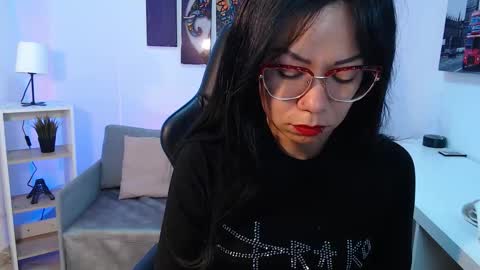 Snapshot of kate_owenns chatting on 21, 10, 2025 Kate  online show from 21, 10, 2025