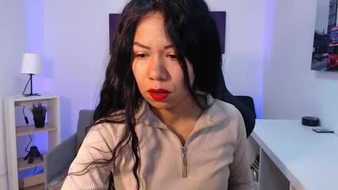 Snapshot of kate_owenns chatting on 24, 10, 2025 Kate  online show from 24, 10, 2025