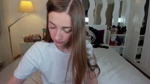 kate_redgar online show from 3, 3, 2025