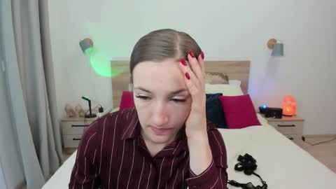 kate_redgar online show from 9, 10, 2025