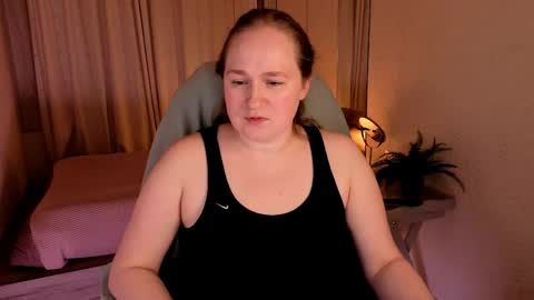 Kate   Follow me dear  online show from 19, 5, 2026