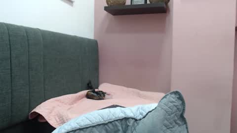 Snapshot of kate_stam chatting on 17, 10, 2025 Kari online show from 17, 10, 2025