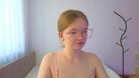 katebunnys online show from 8, 6, 2026