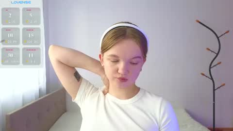 katebunnys online show from 14, 6, 2026