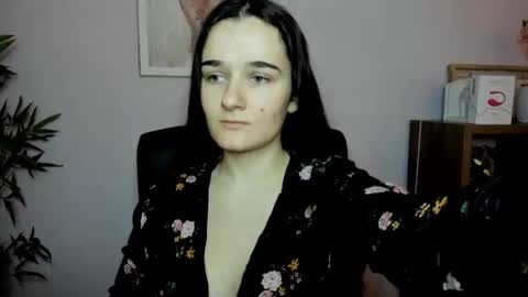 Snapshot of katedesire chatting on 8, 2, 2025 Kate online show from 8, 2, 2025