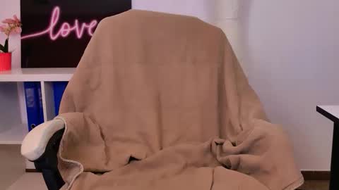 Snapshot of katemorganxx chatting on 11, 11, 2025 katemorganxx online show from 11, 11, 2025