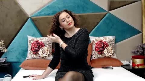 Snapshot of katequeenx chatting on 21, 10, 2025 KateQueenston --  online show from 21, 10, 2025