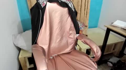Snapshot of katerinamilf_ chatting on 14, 2, 2025 kata online show from 14, 2, 2025