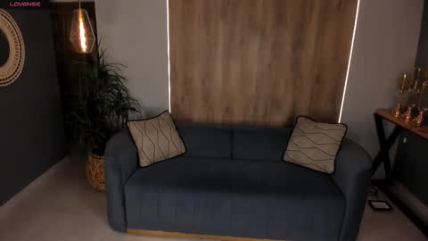 K A T E  online show from 13, 2, 2026