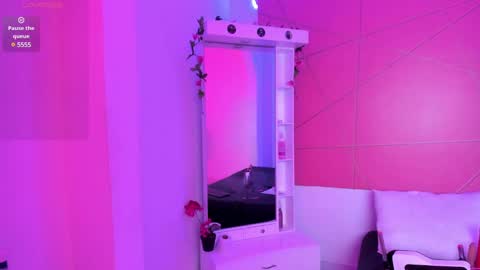 katey Curvy01 online show from 23, 12, 2024